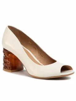 QUAZI Γυναίκες Γοβάκια Κλειστά παπούτσια QZ-38-04-000733 Μπεζ