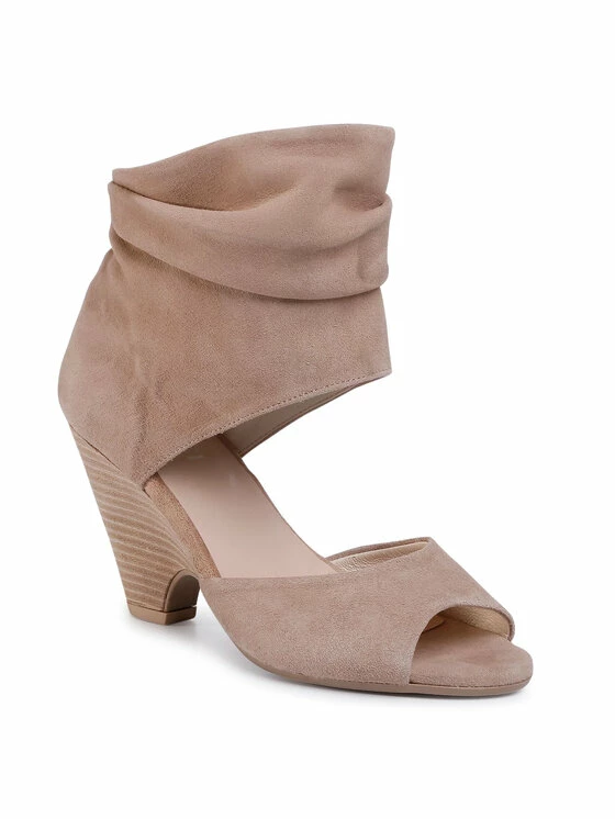 QUAZI Γυναίκες Σανδάλια QZ-21-04-000718 Μπεζ 1 QUAZI Γυναίκες Σανδάλια QZ-21-04-000718 Μπεζ